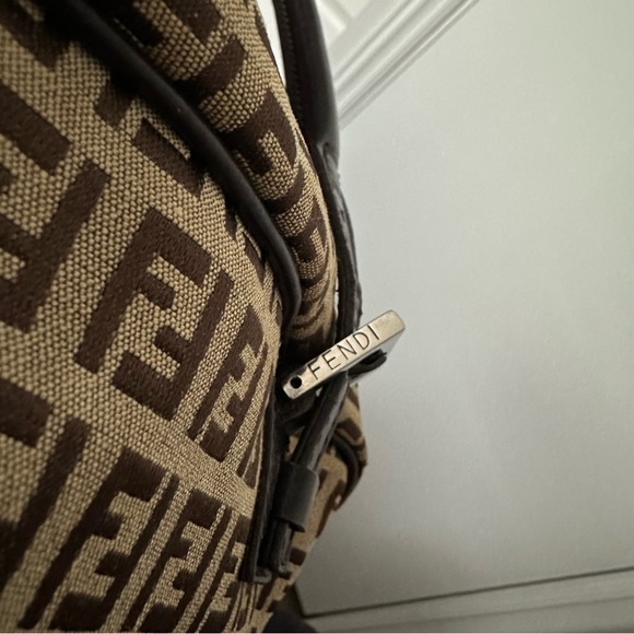 Fendi Tan Shoulder Bag - Picture 5 of 13